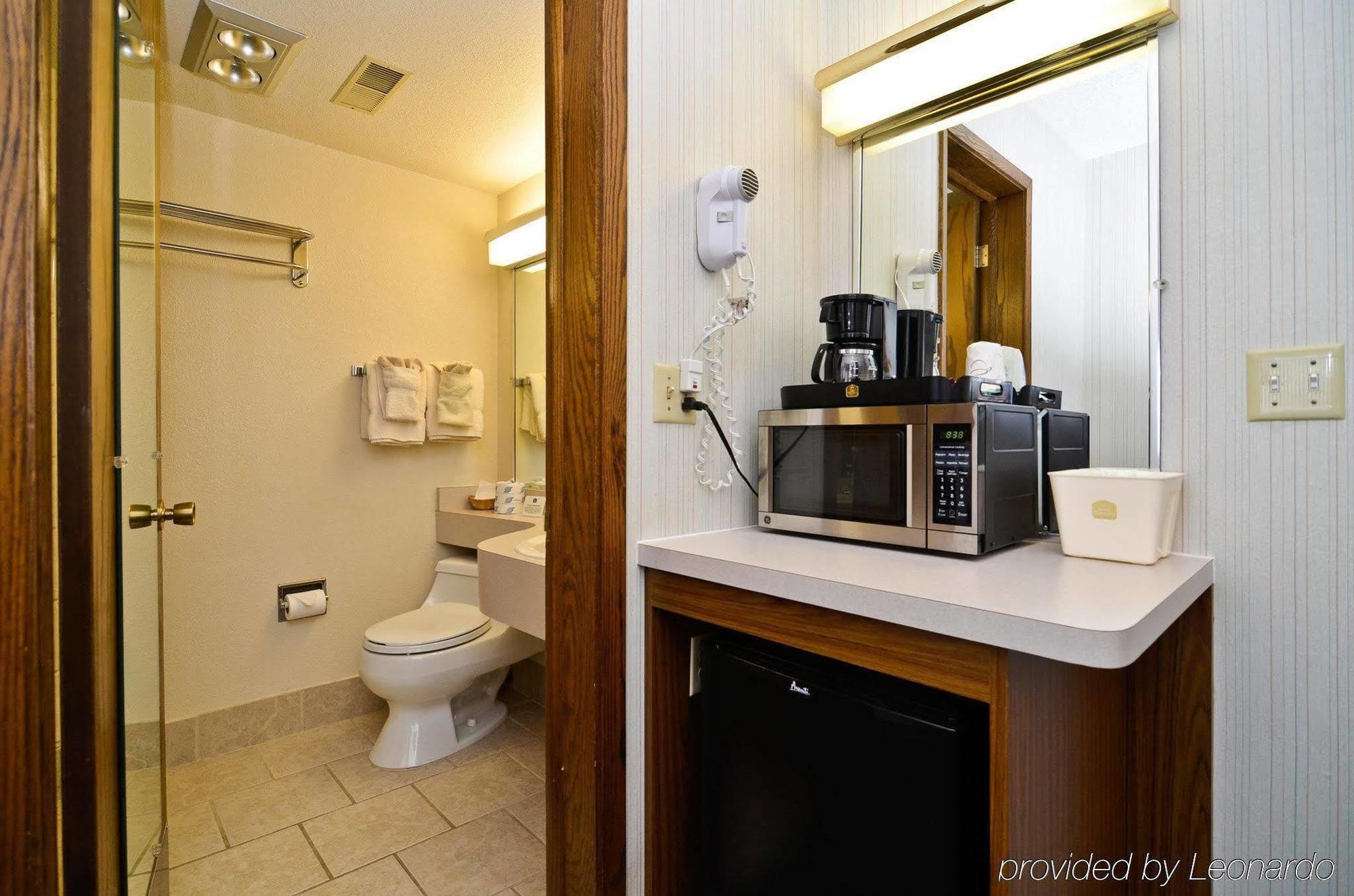 Lancaster Welcome Inn Bagian luar foto
